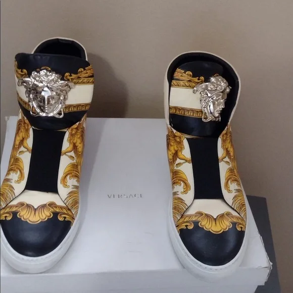 Versace Athletic Shoes | Mercari